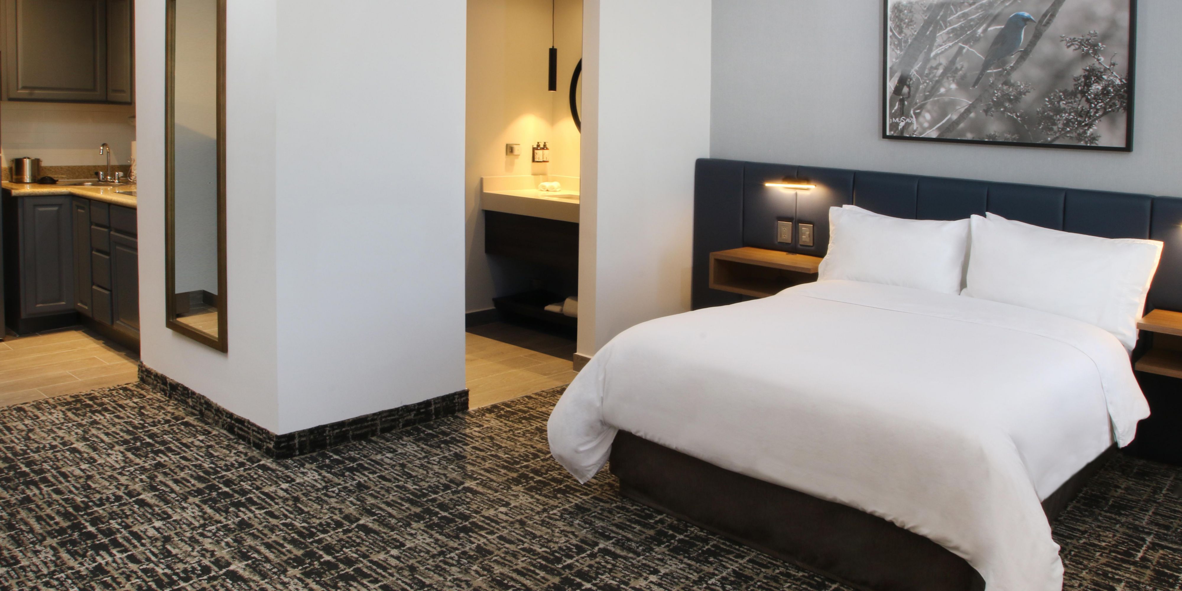 In voco Saltillo Suites, we offer you a special rate to enjoy this unique experience. Our hotel offers the best accommodation, combining comfort and style, we make sure you have an unforgettable stay. Don’t miss out on the opportunity to be part of this amazing 21K race!