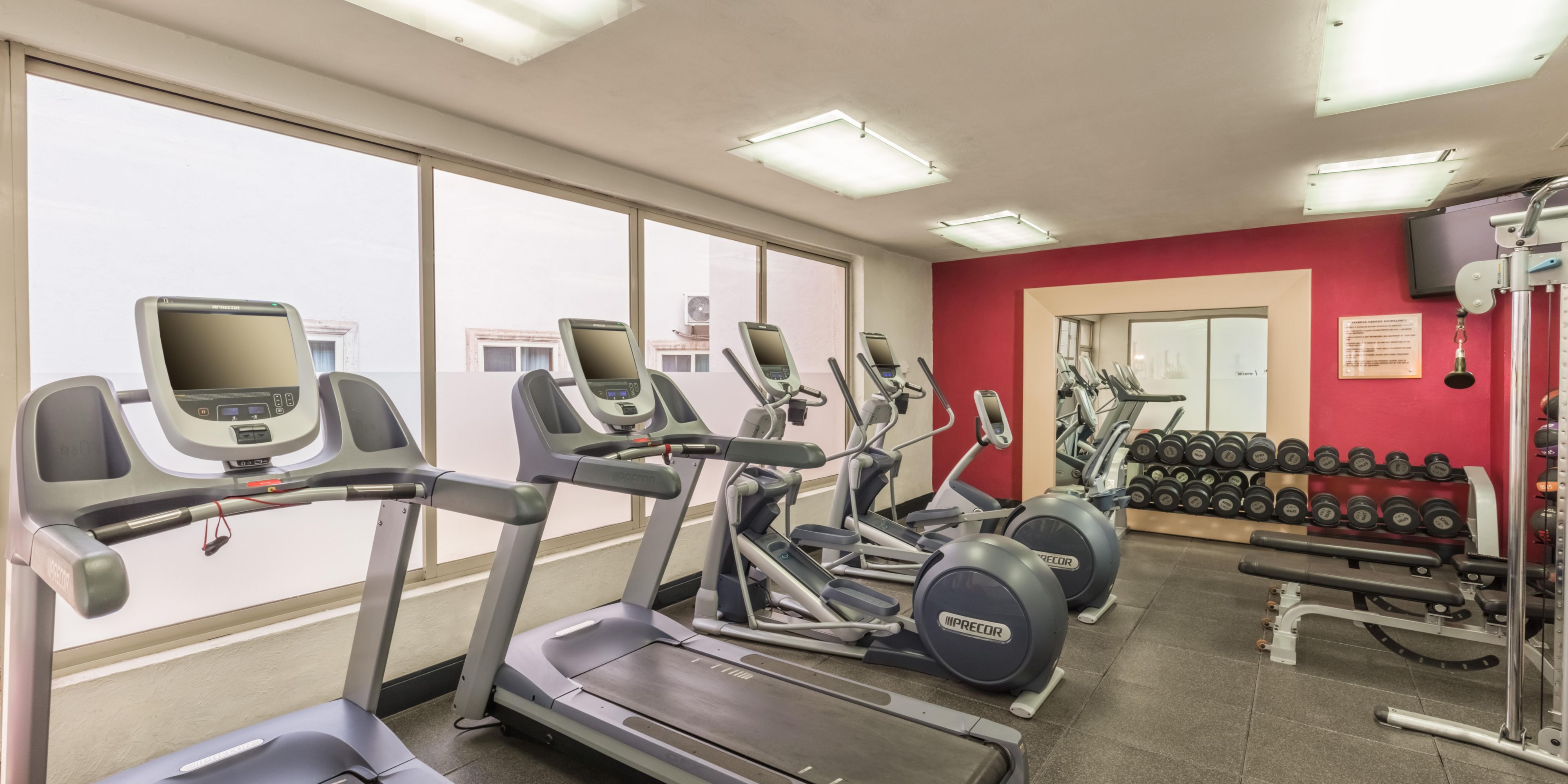 Hotel de lujo en Saltillo voco Saltillo Suites