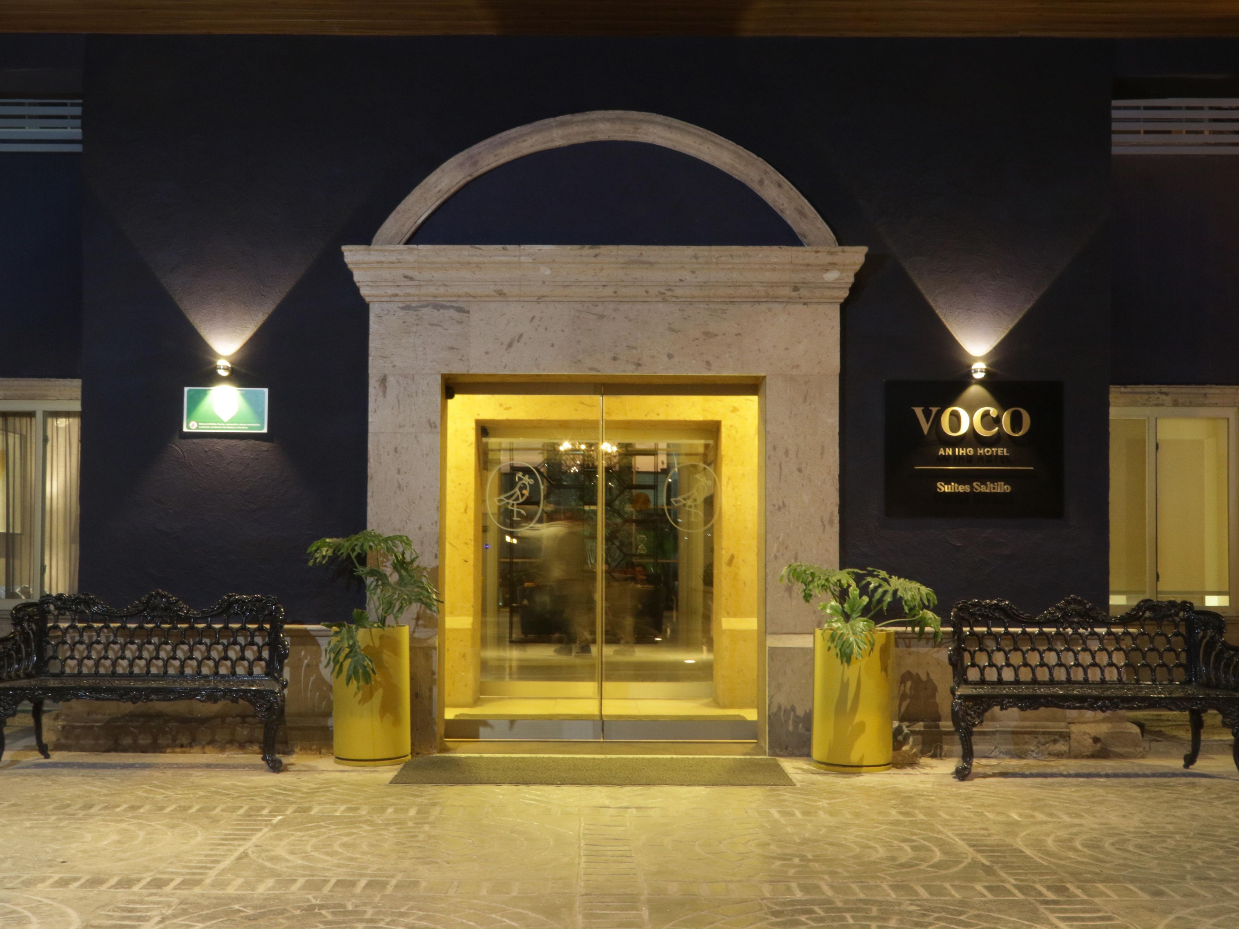 Discover wedding options at voco Saltillo, from getting ready in-room to a bridal suite. Includes breakfast, early check-in and late check-out (subject to availability). Thoughtful spaces for those celebrating their big day in style.