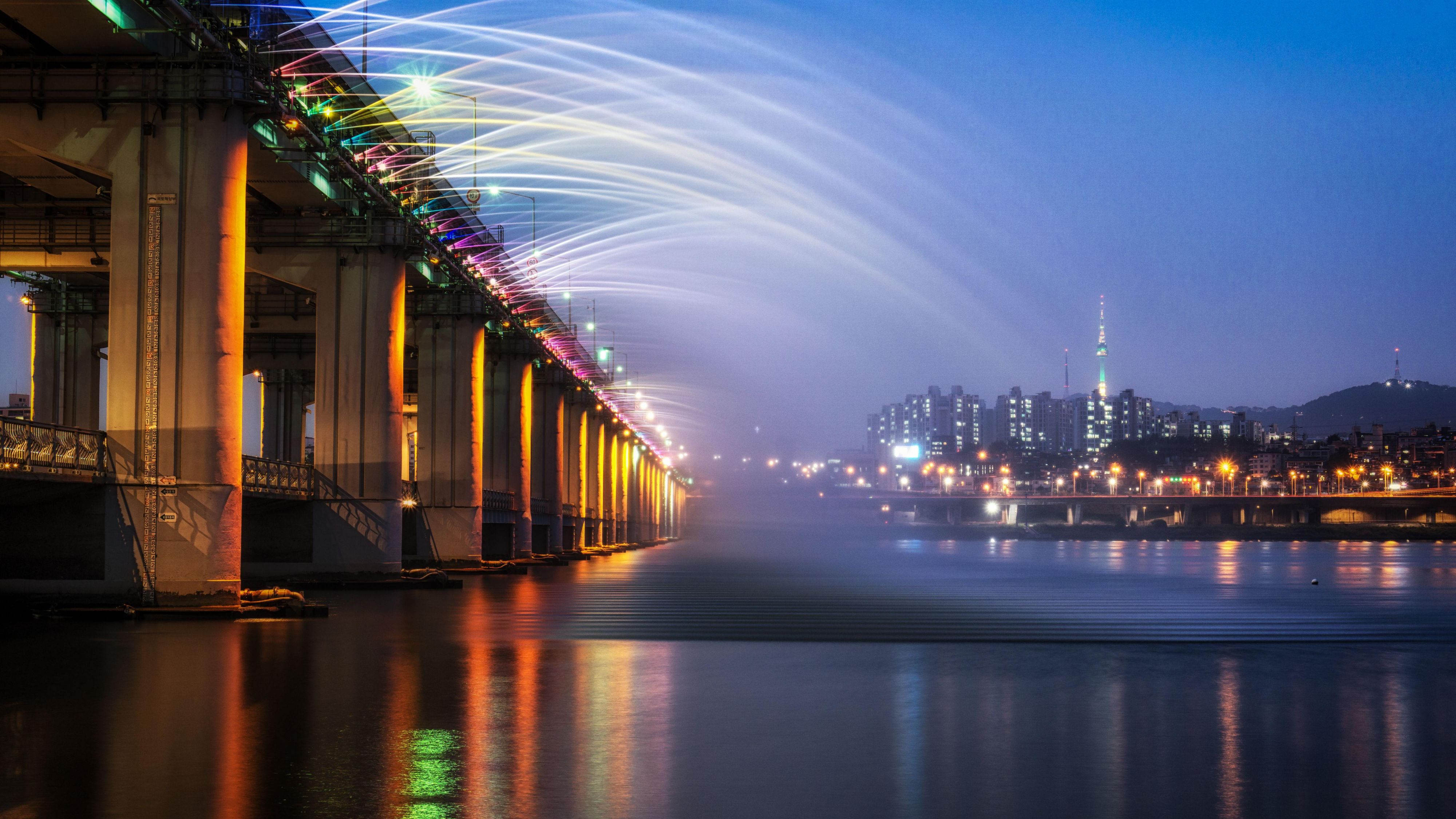 Breathe in the calm at Banpo Han River Park