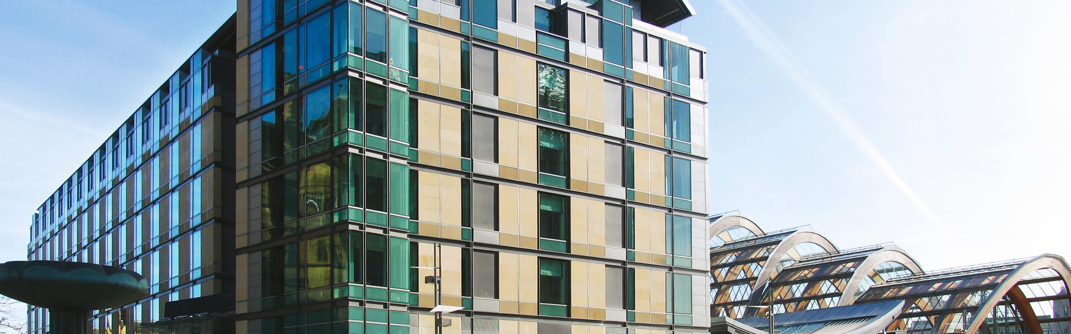 $hotelInfo.mediaDetails.welcomePhotos.primaryPhoto.caption}