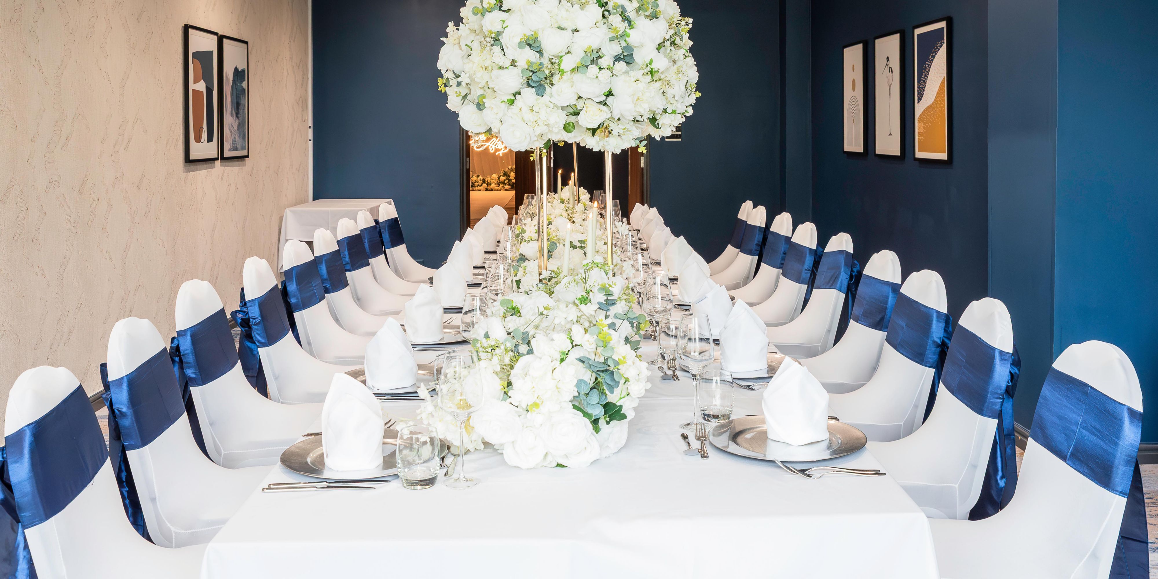 Discover our wedding brochure and visit us to plan your perfect day. Whether you're dreaming of an intimate gathering or a grand celebration, voco Southampton will take care of every detail, including your ceremony, to make your wedding truly unforgettable.