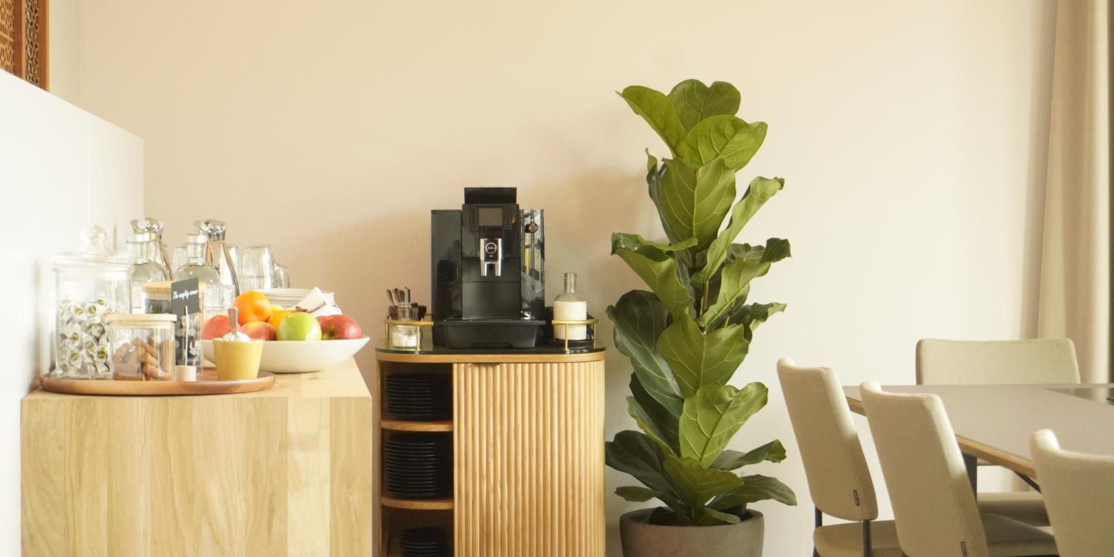 At voco The Hague, we provide customizable catering options tailored to your event's needs. Whether hosting a small gathering or a large conference, our expert team is dedicated to ensuring every detail is perfect, offering support from planning to execution, ensuring your event runs smoothly and successfully. 