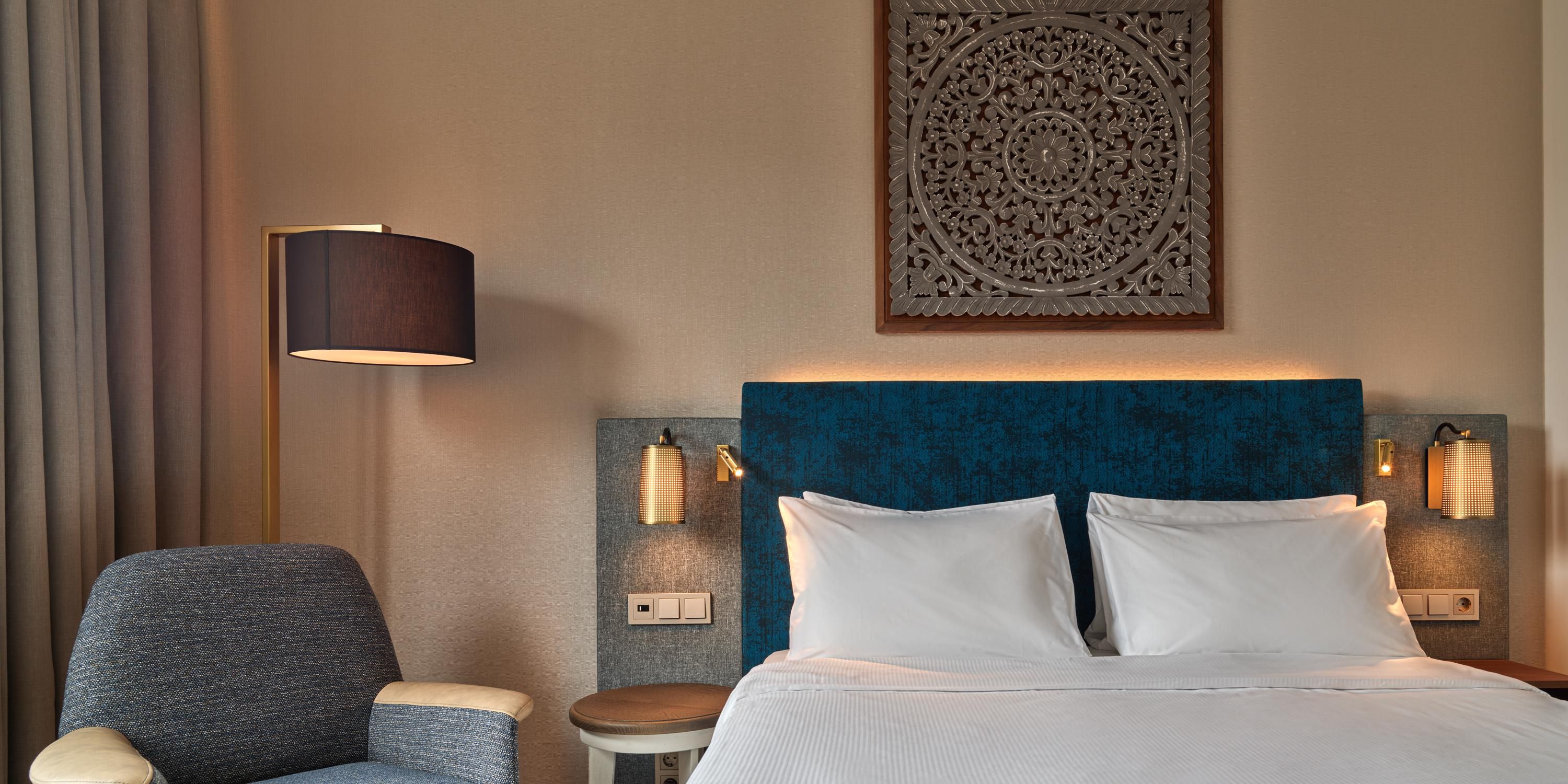 Whether for work or leisure, voco The Hague is the perfect option for all connected travellers. From high-speed Wi-Fi throughout the hotel and USB-C plugs in every room and common area, we offer seamless connectivity wherever you go. 
