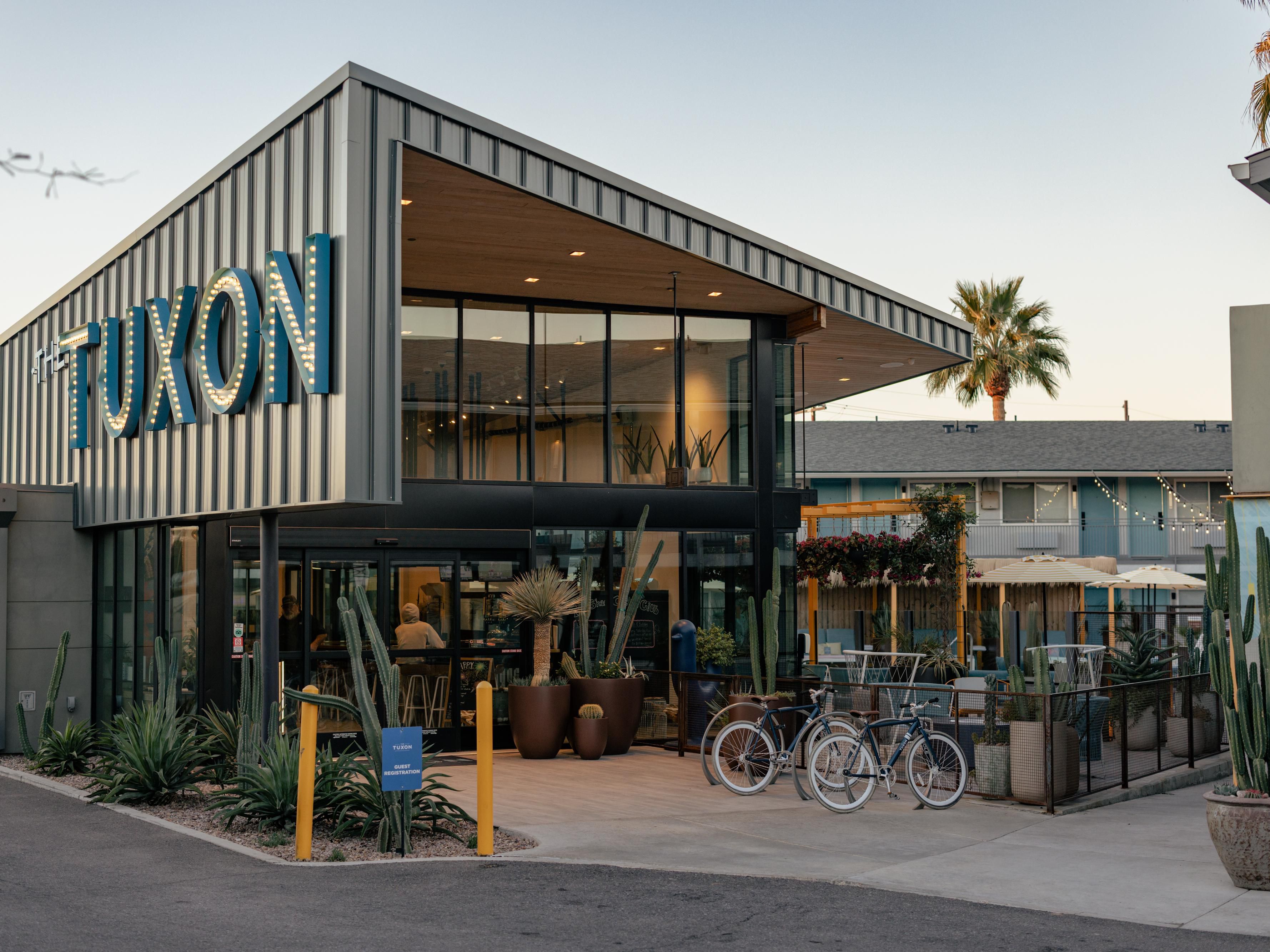 Boutique hotel Tucson Arizona midcentury architecture