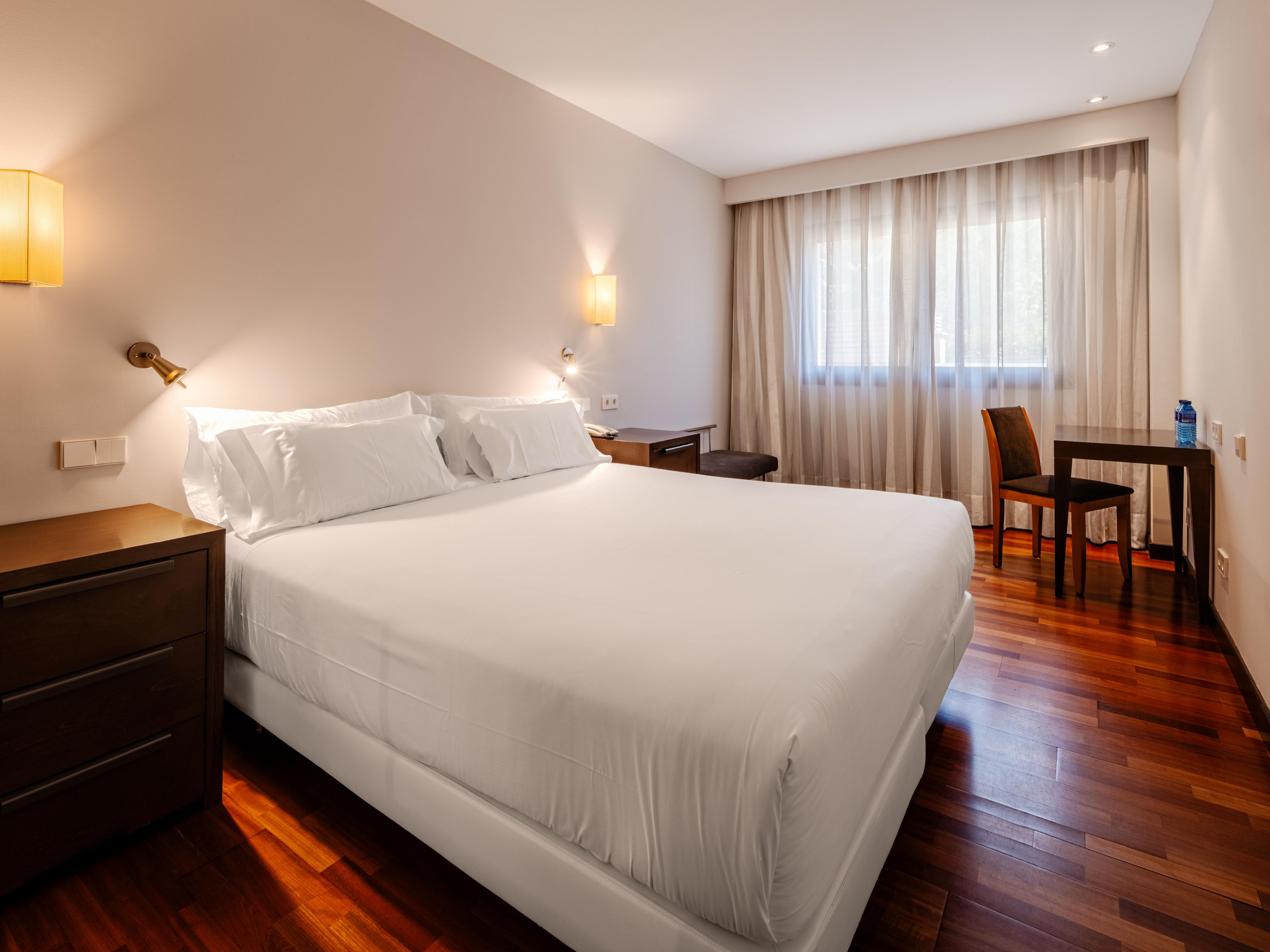 Quarto padrão com camas Queen
