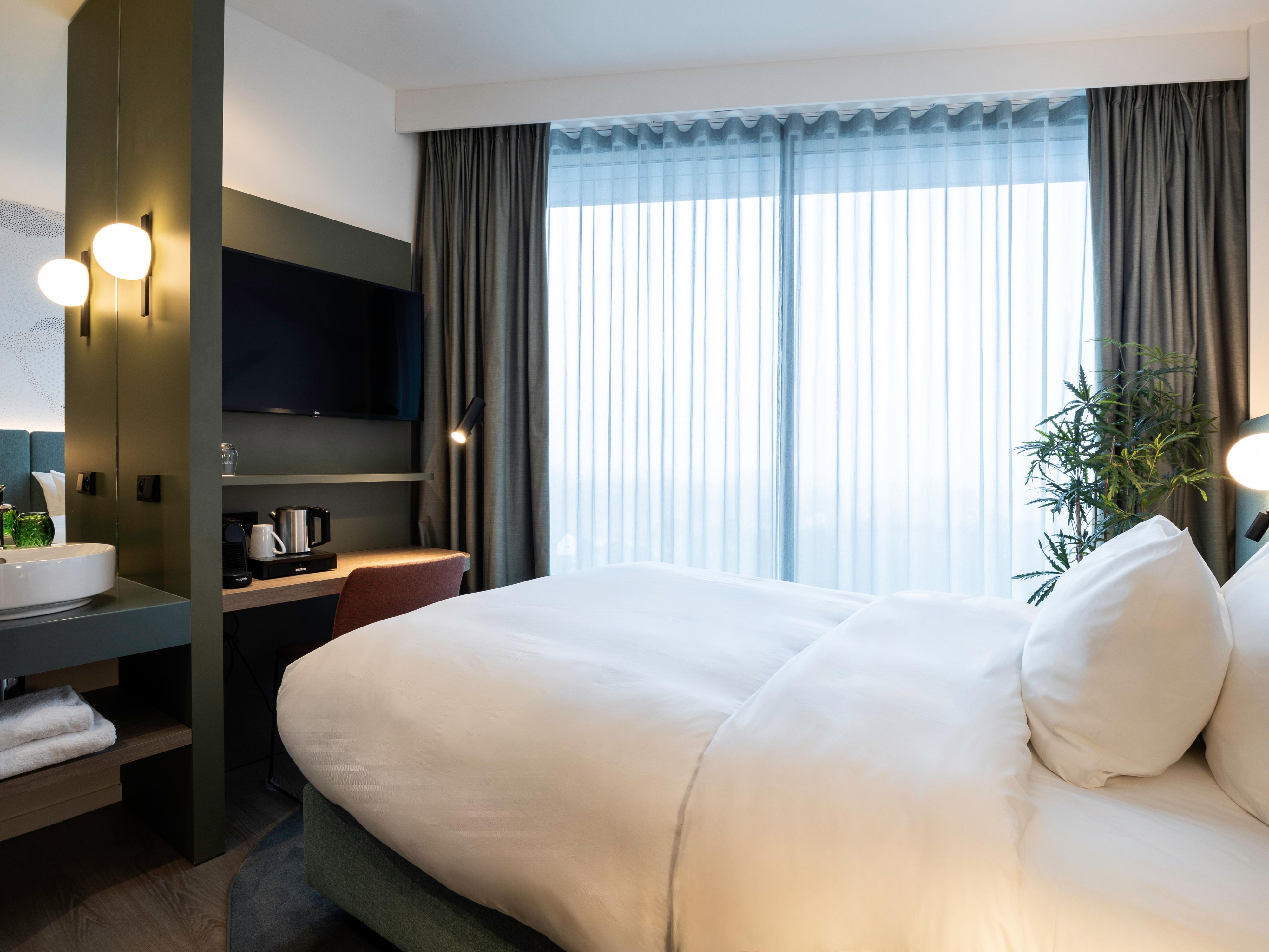 In need of accommodation during your visit to BRUSSELS Expo? 
We are located only 10 minutes by car or 30 minutes by public transport.