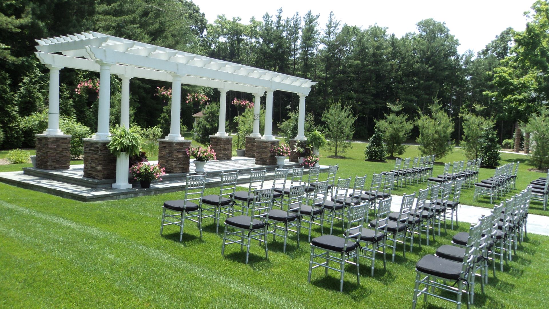 Potato chips and dip