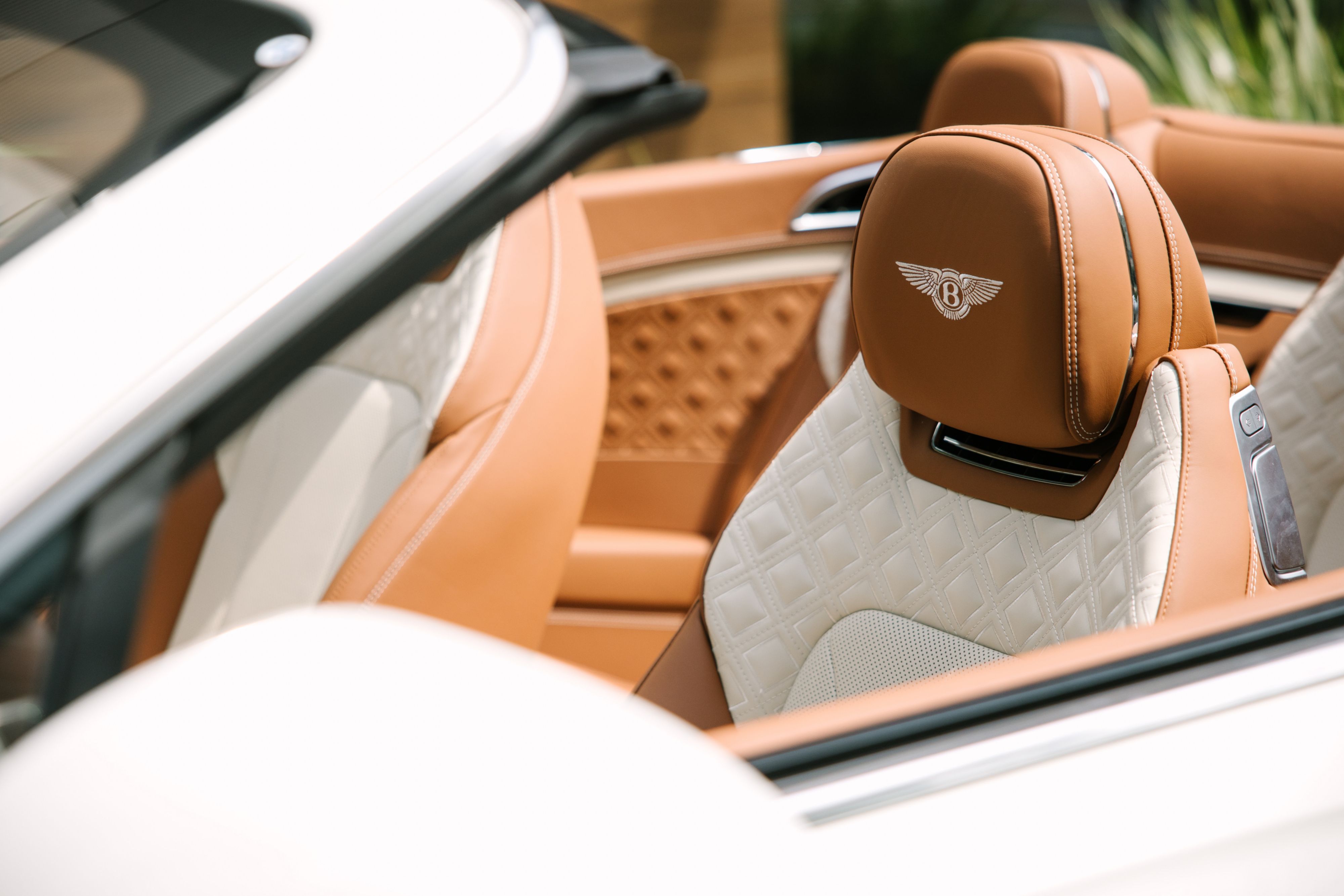 Drop top Bentley